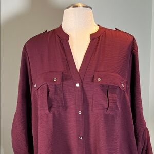 Calvin Klein maroon burgundy V-neck button up relaxed fit roll tab blouse 2X